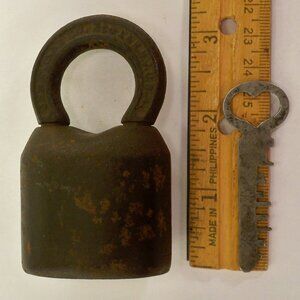 Vintage Antique Lock 20s? W/2 Key